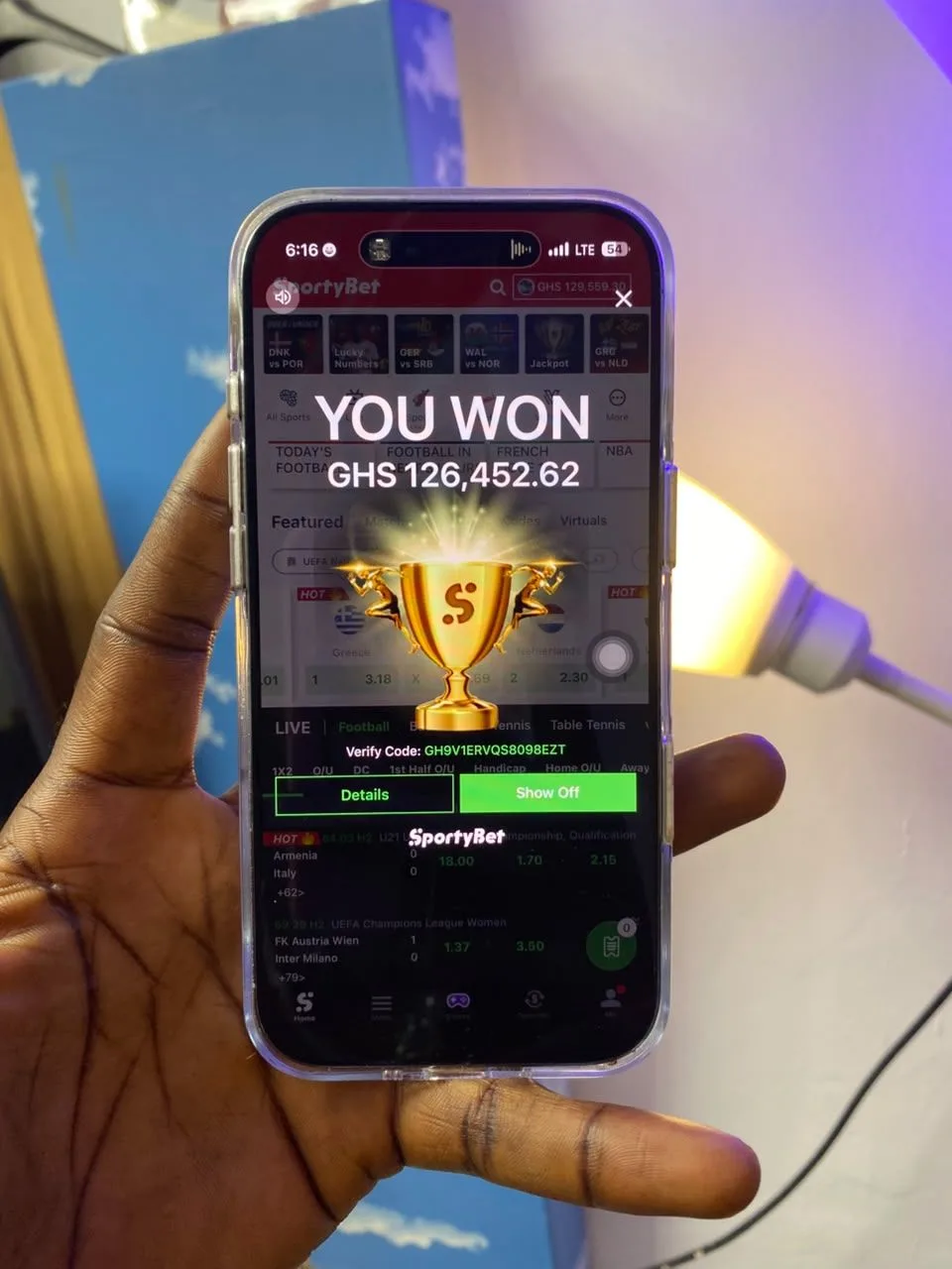 🏆