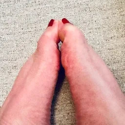 PrettyFeet avatar